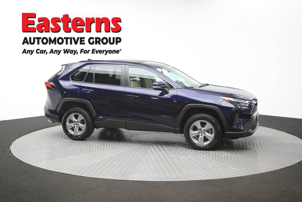 Used 2022 Toyota RAV4 XLE AWD/4WD image 51