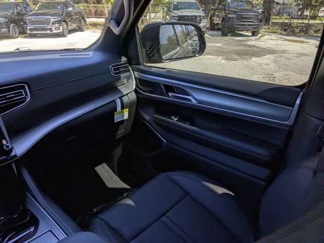 New 2026 Jeep Grand Wagoneer Limited w/ Premium Group II image 19