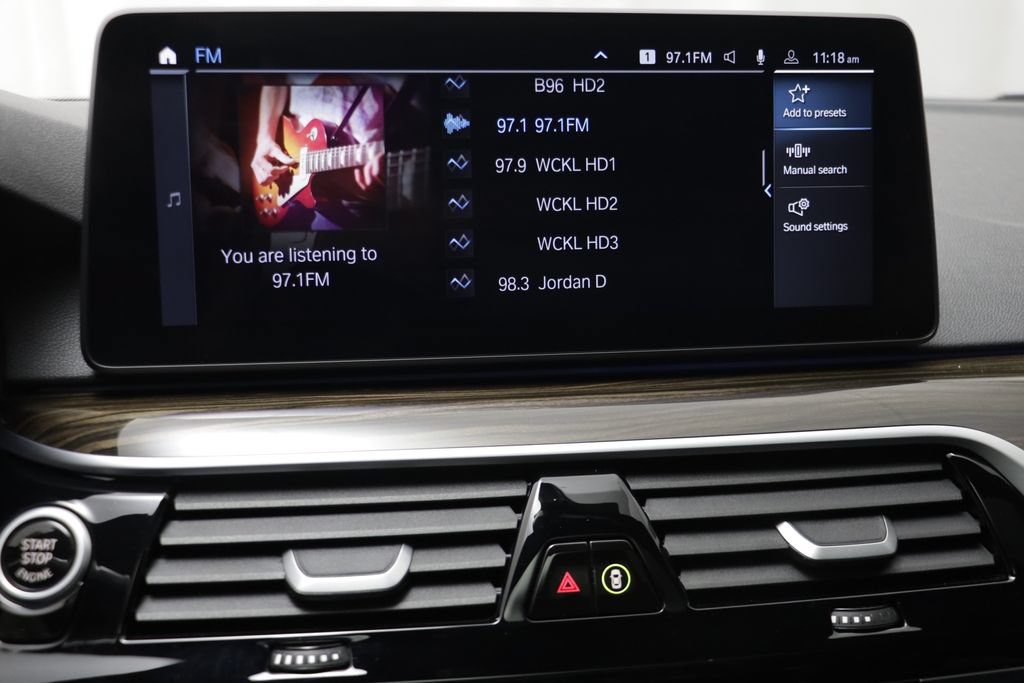 Used 2023 BMW 530e xDrive w/ Convenience Package AWD/4WD image 9