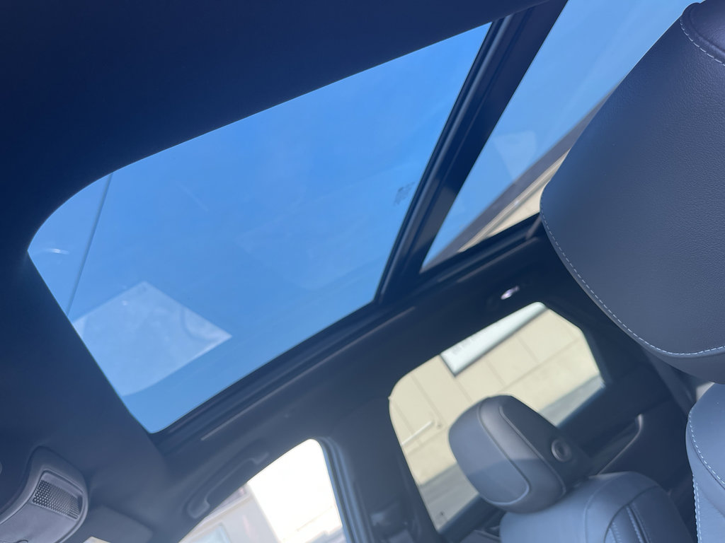 Used 2023 Cadillac XT5 Premium Luxury w/ Technology Package image 18