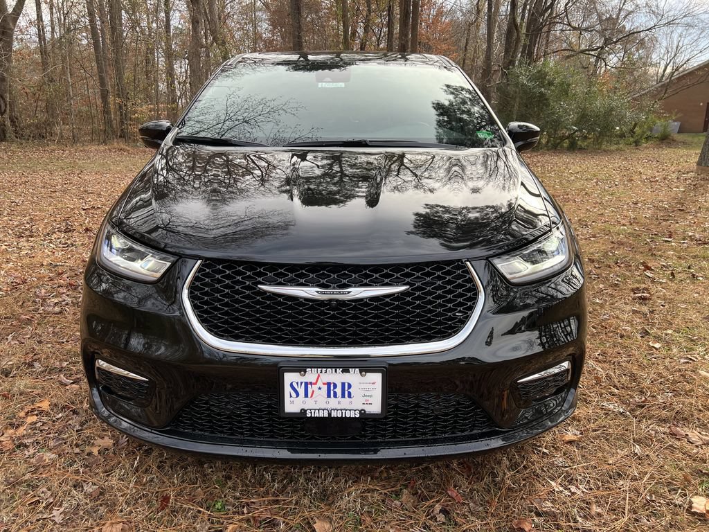 New 2026 Chrysler Pacifica Select FWD image 8