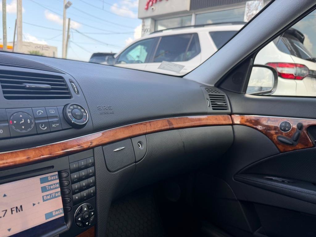 Used 2004 Mercedes-Benz E 320 Sedan image 21