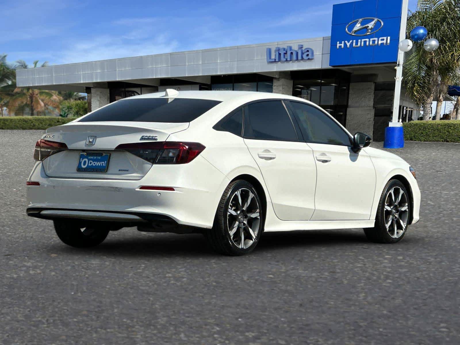 Used 2025 Honda Civic Sport Touring image 3