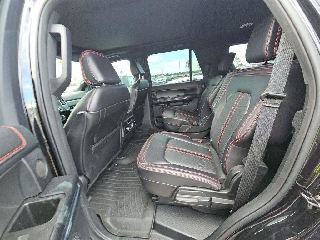 Used 2021 Ford Expedition Limited AWD/4WD image 15