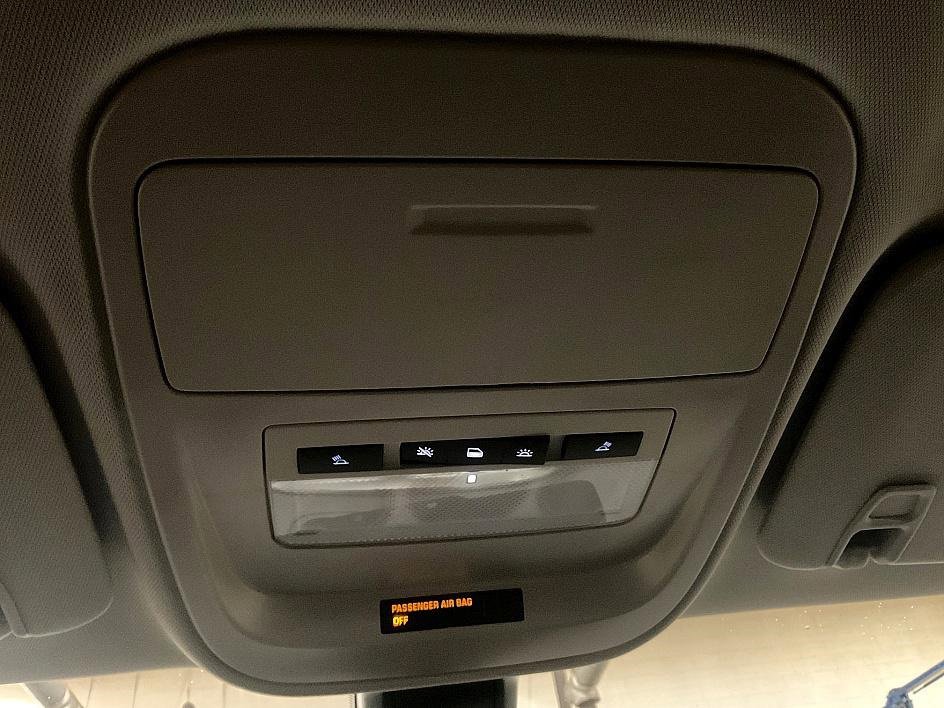 Used 2022 Chevrolet Colorado LT w/ LT Convenience Package image 24