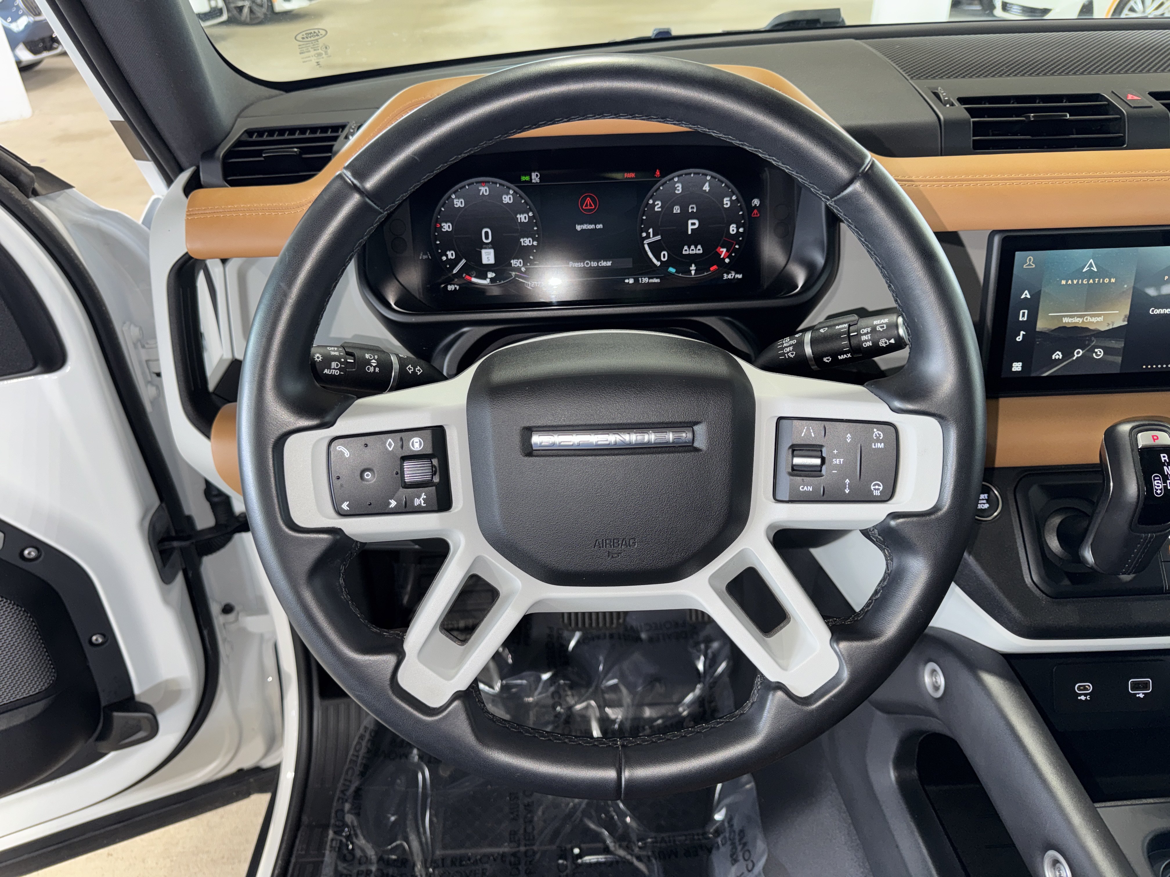 Used 2024 Land Rover Defender 110 SE AWD/4WD image 21