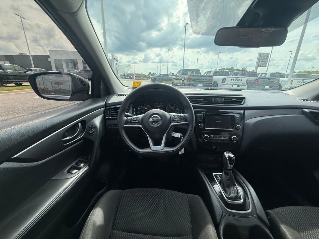 Used 2021 Nissan Rogue Sport S image 25