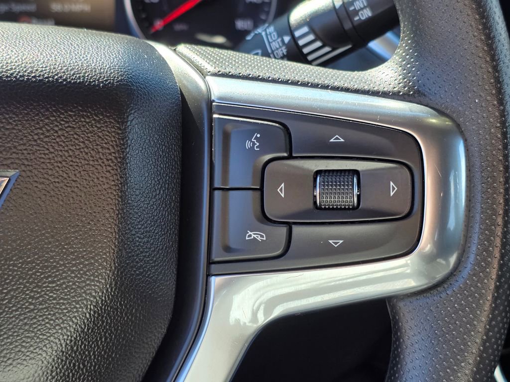 Used 2025 Chevrolet Blazer LT image 18