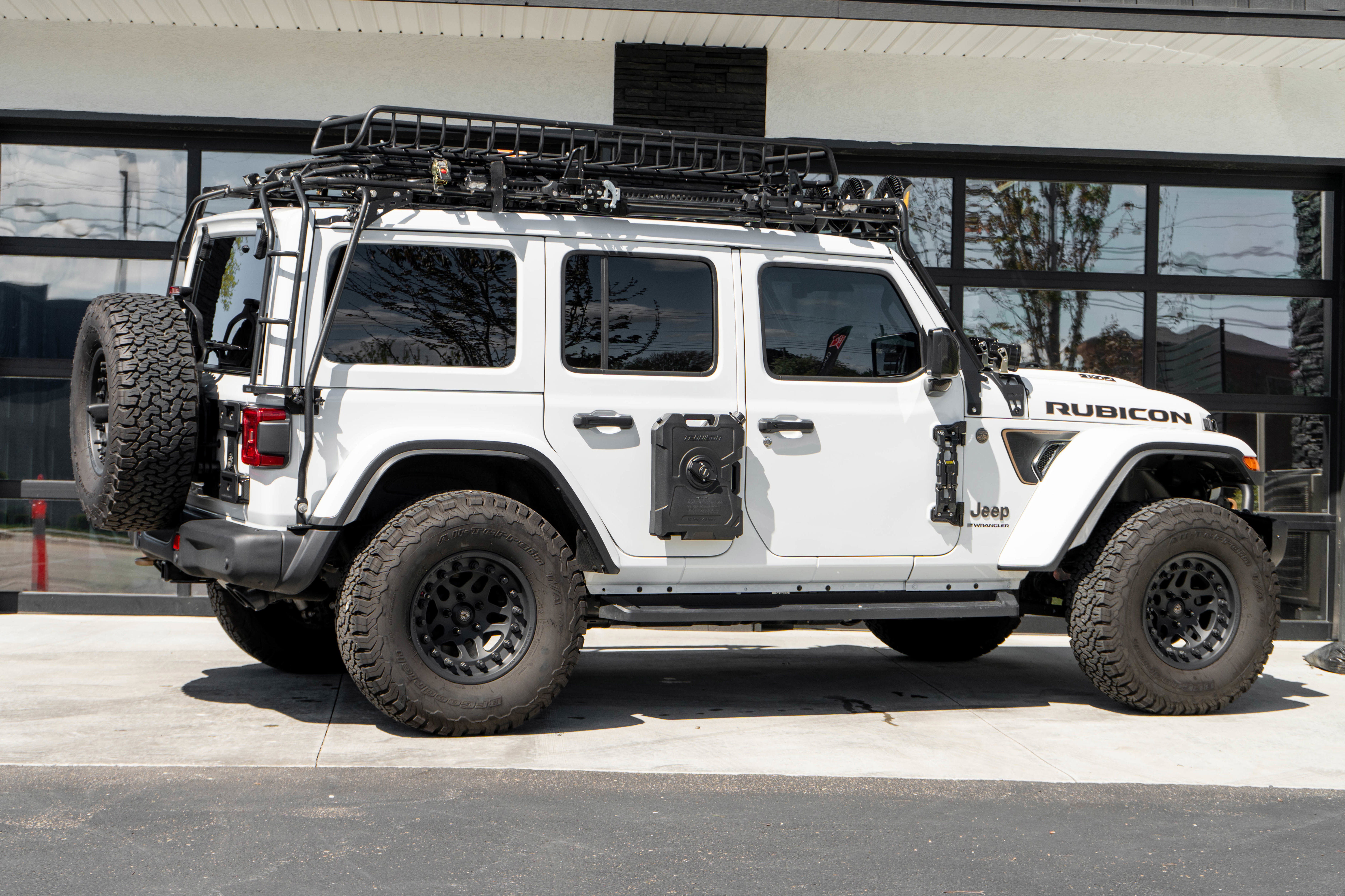 Used 2024 Jeep Wrangler Unlimited Rubicon 392 AWD/4WD image 8