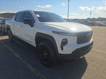 Used 2024 Chevrolet Silverado EV W/T AWD/4WD image 3