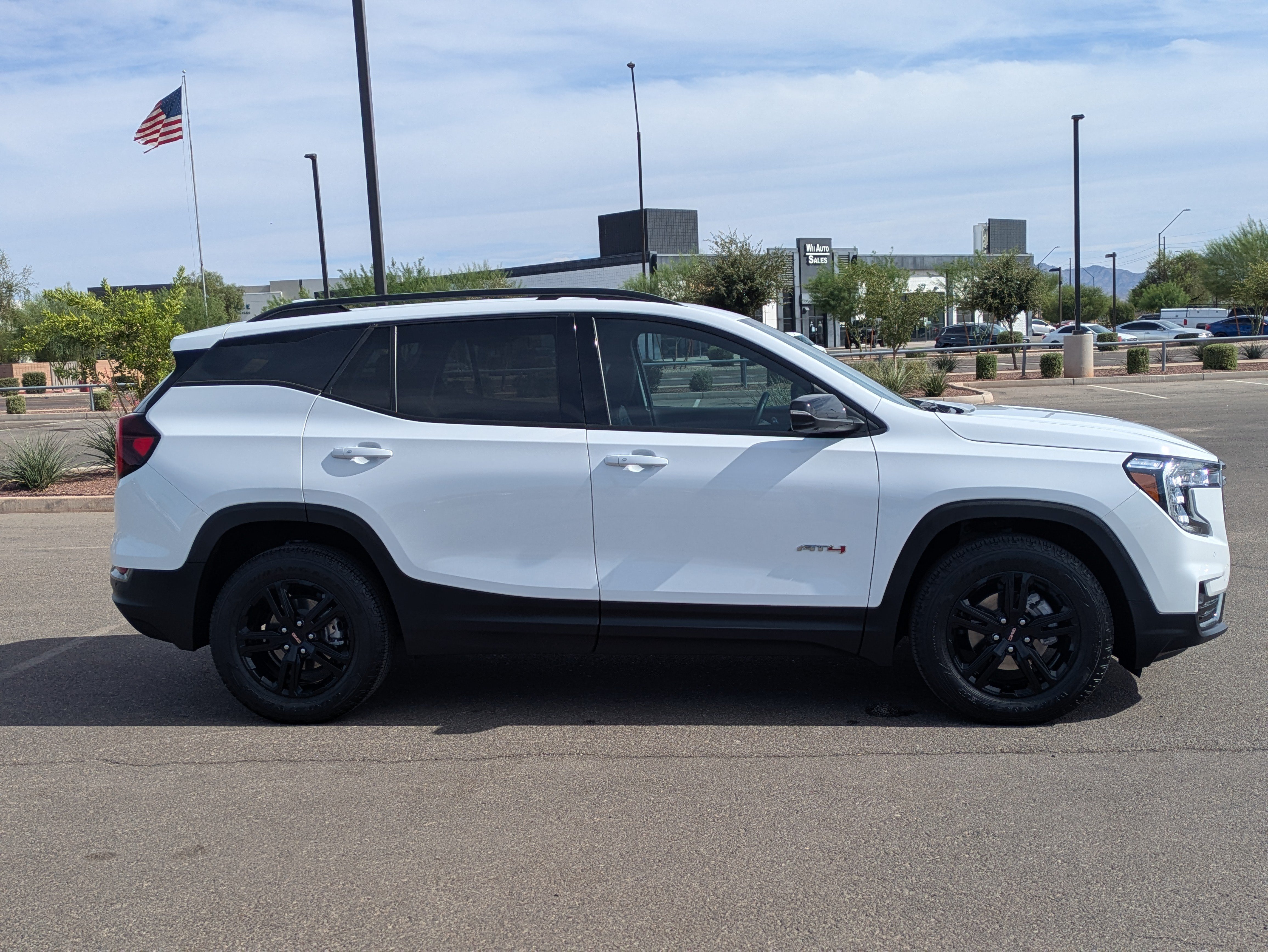 Used 2024 GMC Terrain AT4 w/ Tech Package AWD/4WD image 6