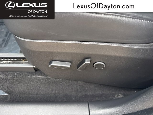 Used 2022 Tesla Model Y Long Range image 13