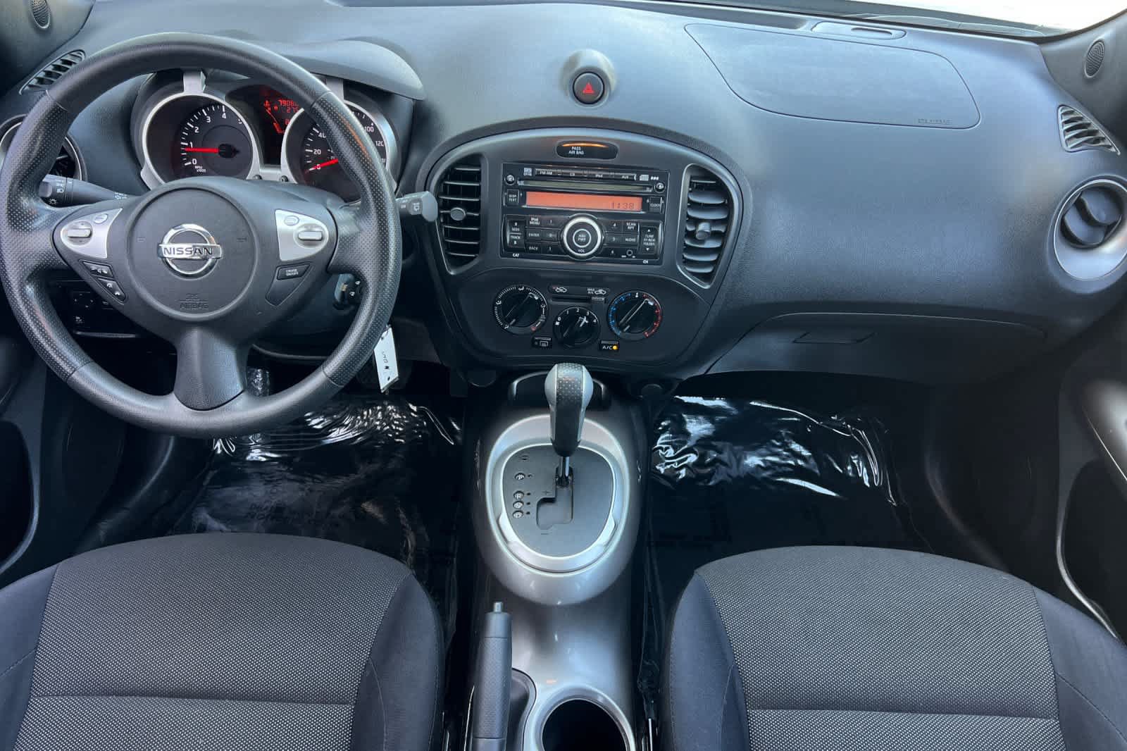 Used 2013 Nissan Juke S FWD image 4