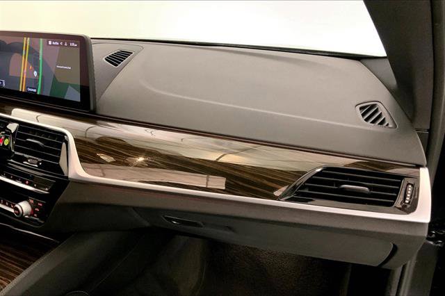 Certified 2022 BMW 540i xDrive w/ M Sport Package image 23