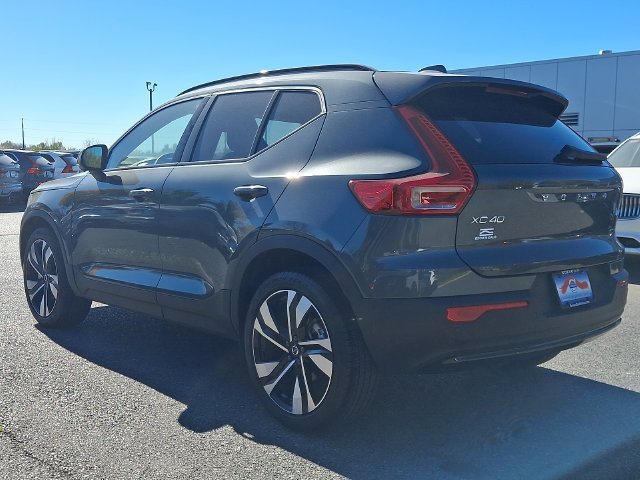 Used 2026 Volvo XC40 B5 Ultra AWD/4WD image 4