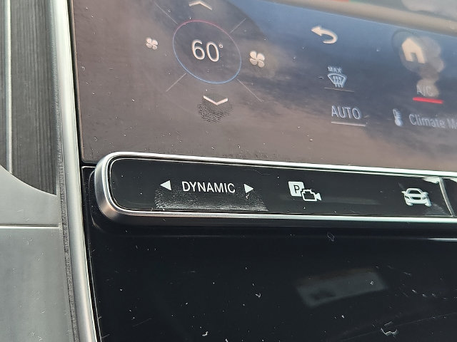 Used 2024 Mercedes-Benz GLC 300 4MATIC w/ Advanced USB Package image 24