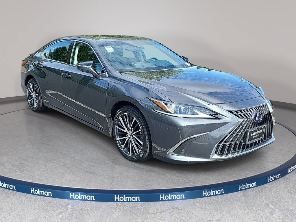 Certified 2022 Lexus ES 300h w/ Premium Package FWD image 3