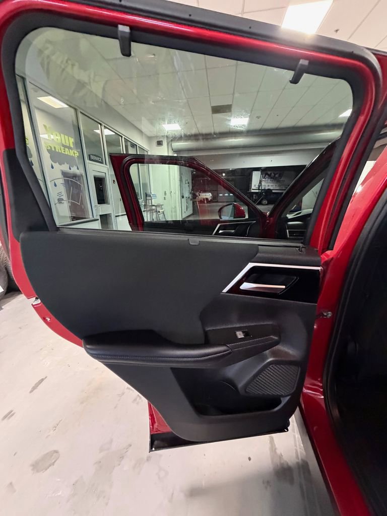 Used 2022 Mitsubishi Outlander ES image 10