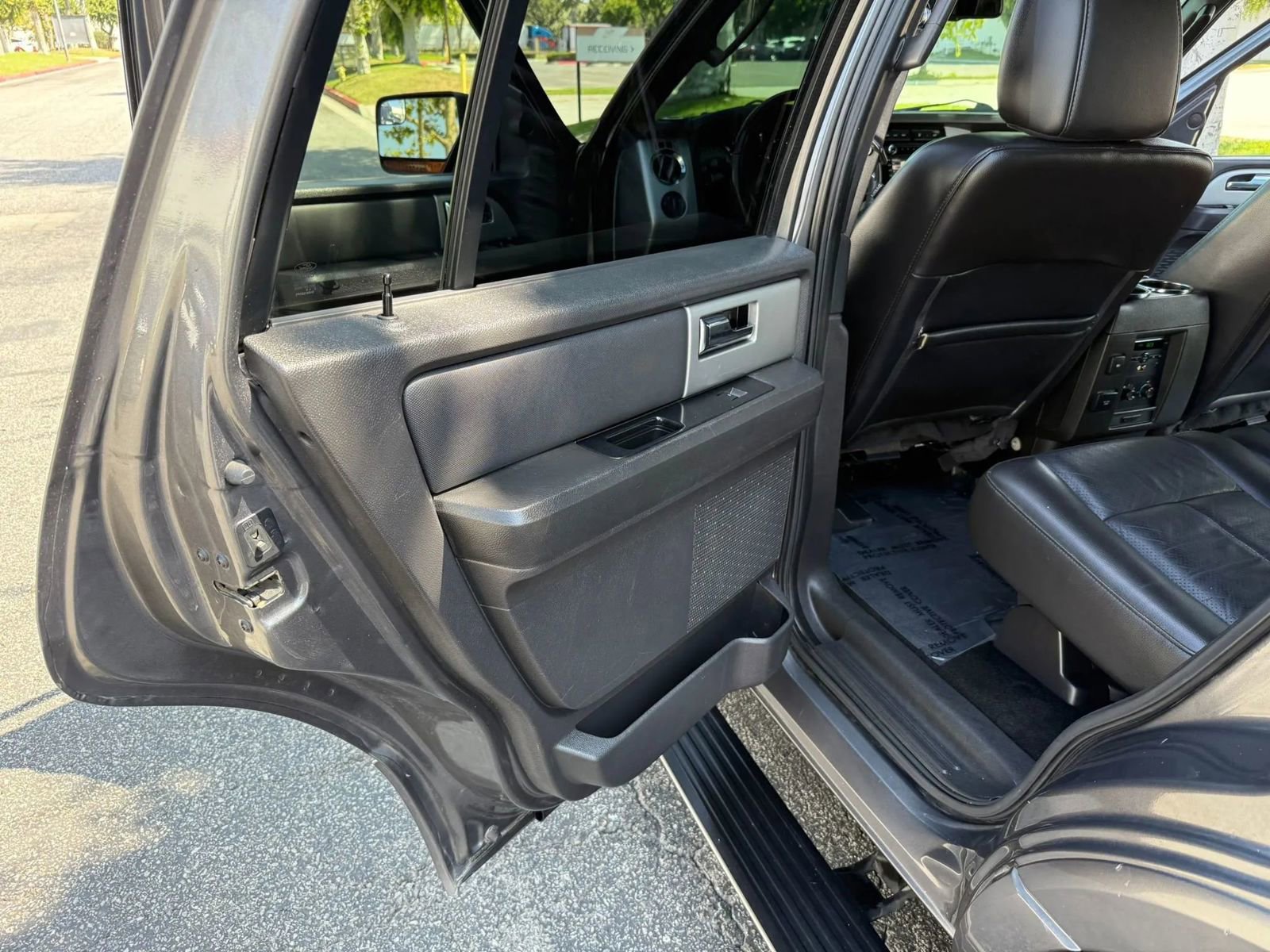 Used 2014 Ford Expedition Limited w/ Equipment Group 301A image 14