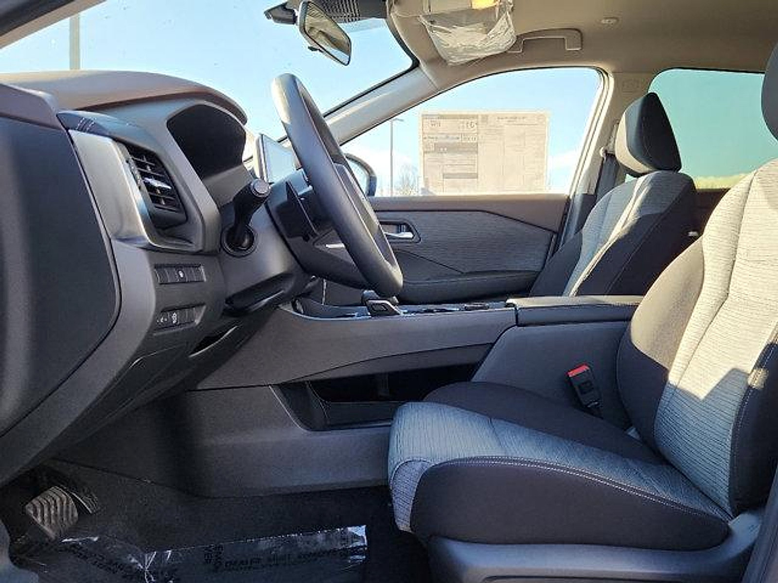 New 2023 Nissan Rogue SV image 7