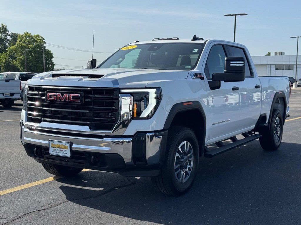 Certified 2025 GMC Sierra 3500 Pro w/ Convenience Package AWD/4WD image 8