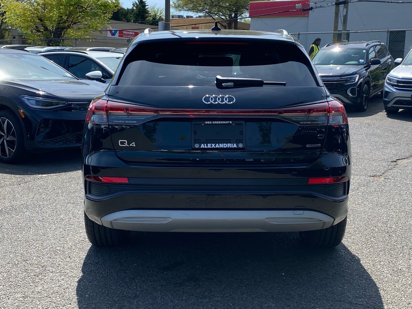 Used 2022 Audi Q4 e-tron Prestige AWD/4WD image 4