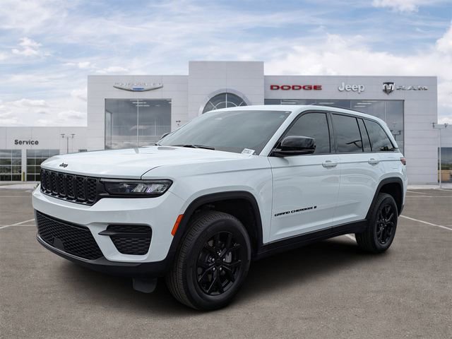 Certified 2024 Jeep Grand Cherokee Altitude image 5