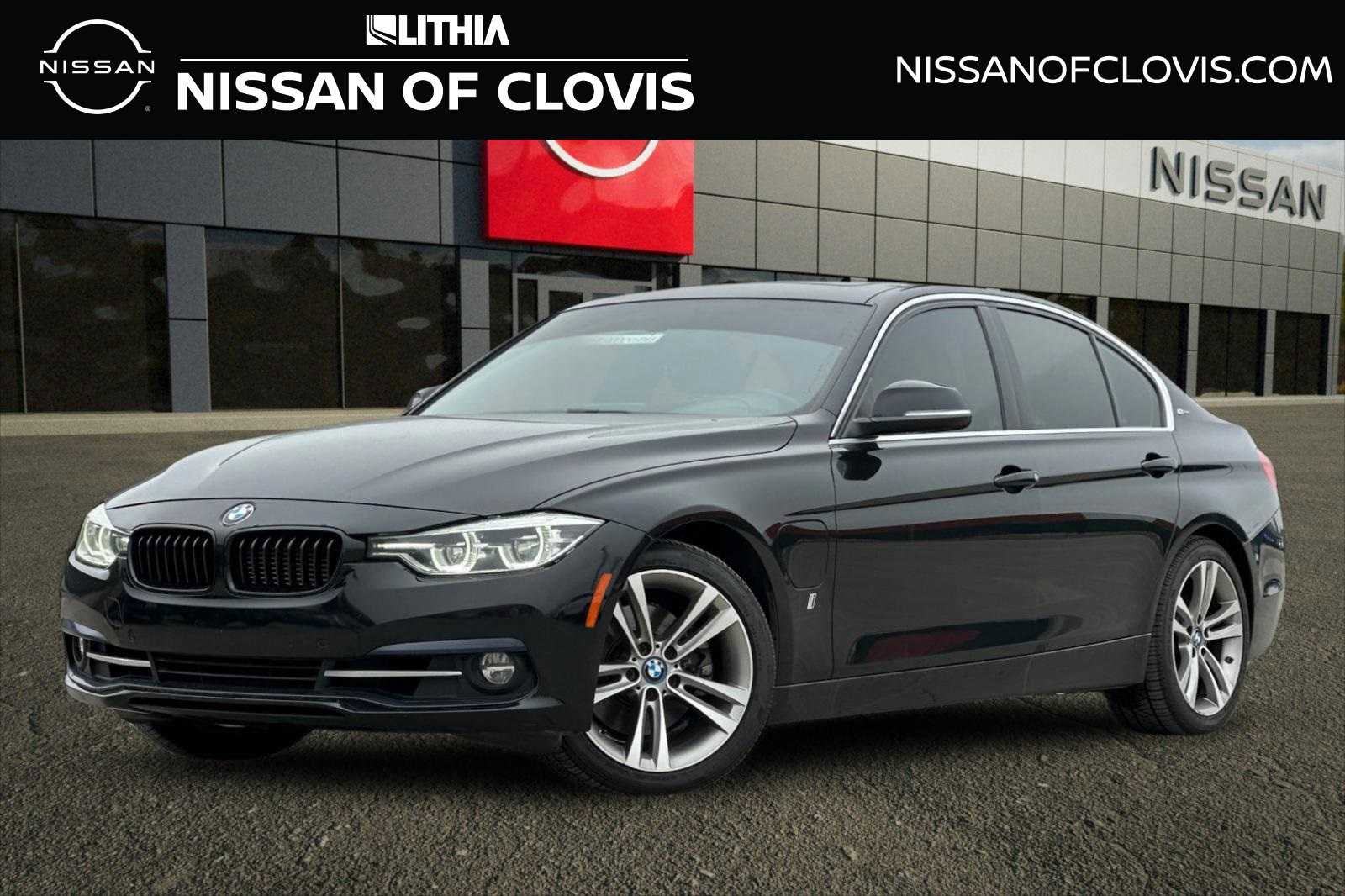 Used 2018 BMW 330e w/ Convenience Package image 1