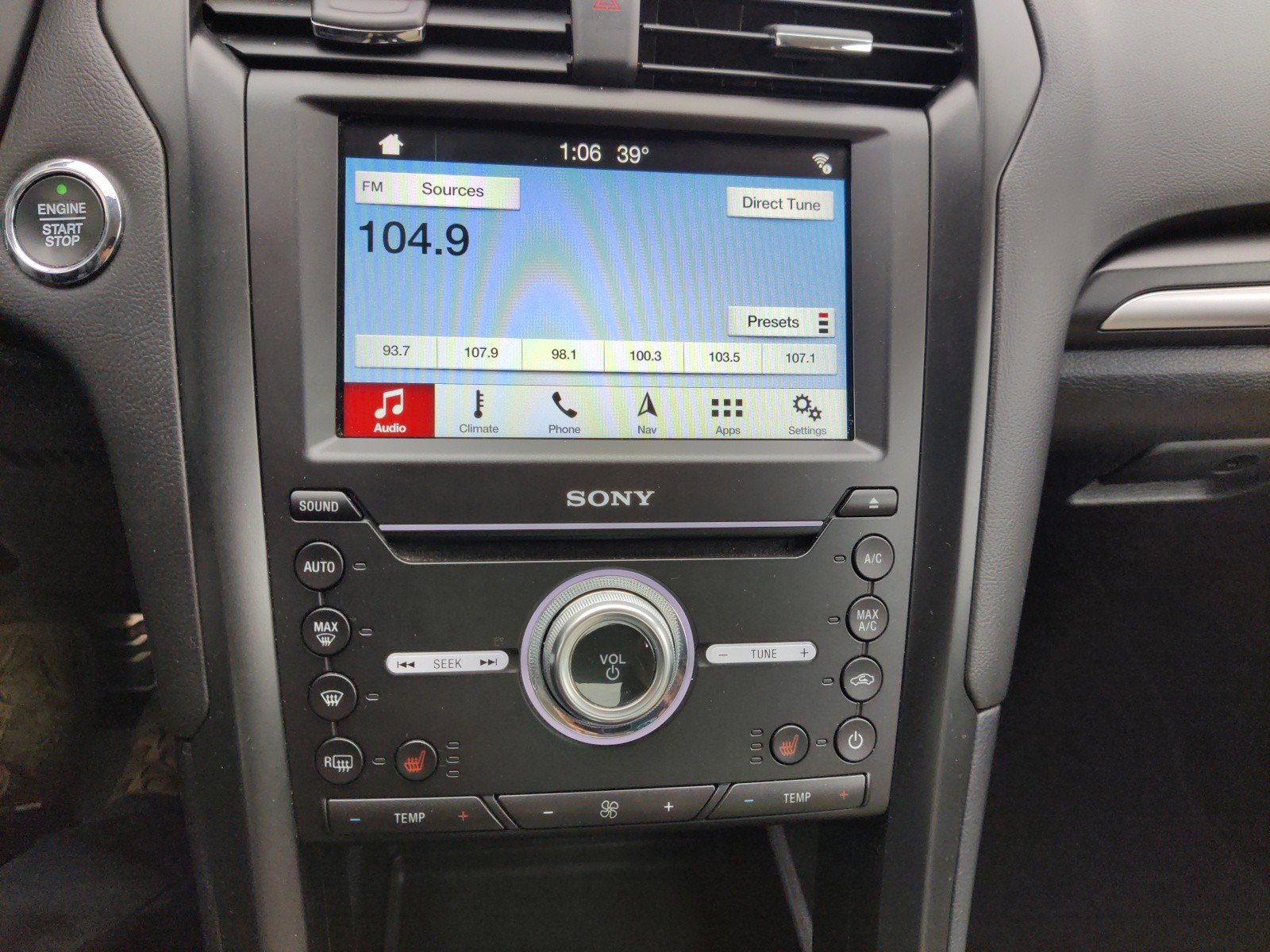 Used 2018 Ford Fusion Titanium image 20