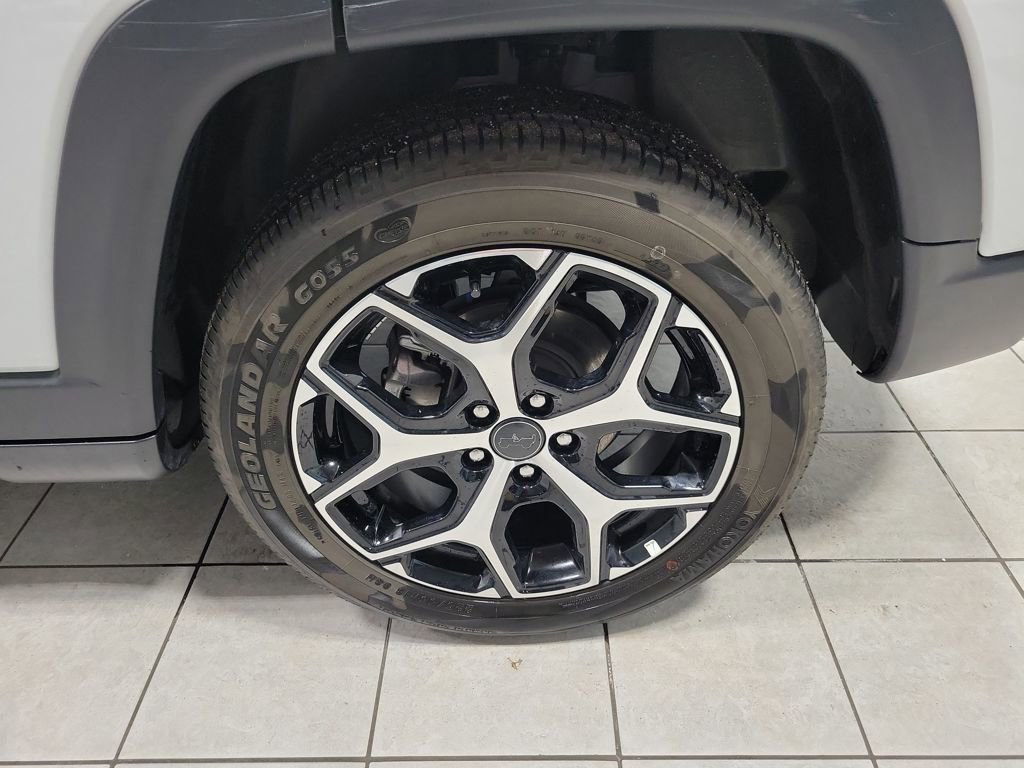 Used 2025 Jeep Compass Limited image 52