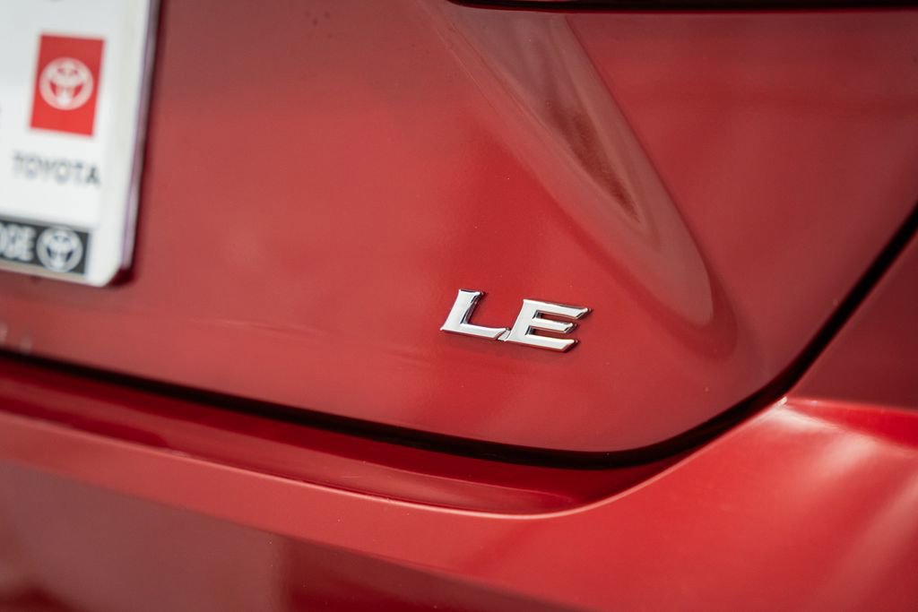 Used 2025 Toyota Camry LE image 7