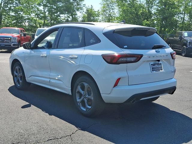 Certified 2023 Ford Escape ST-Line AWD/4WD image 7