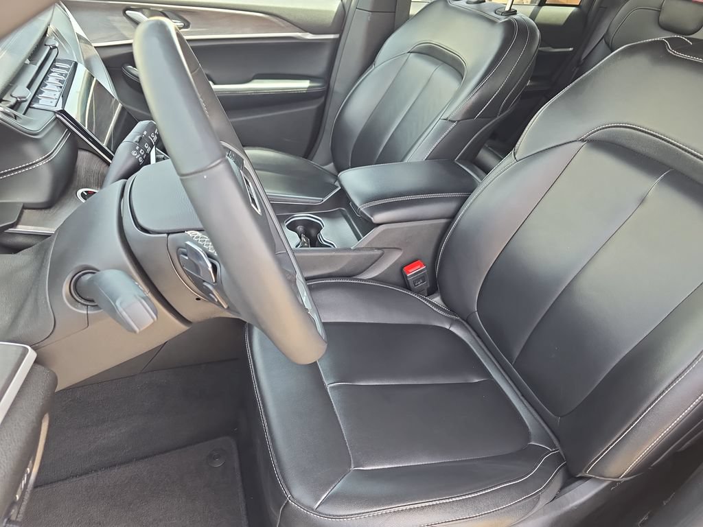 Used 2024 Jeep Grand Cherokee Limited AWD/4WD image 15