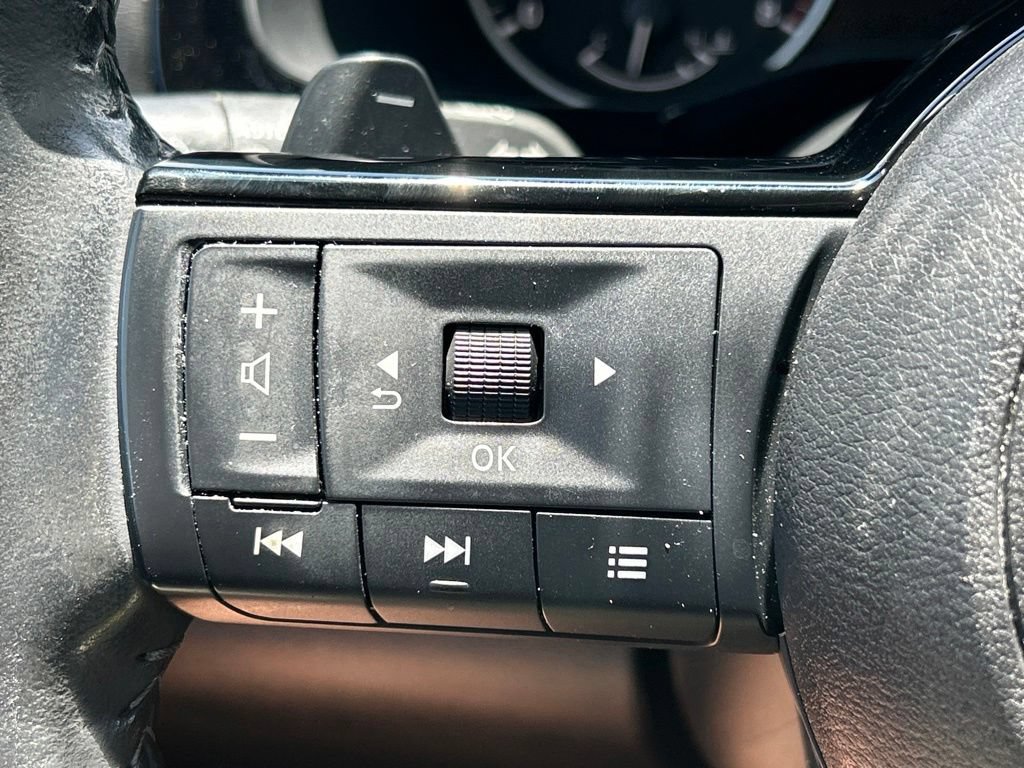 Certified 2024 Nissan Pathfinder SL AWD/4WD image 28
