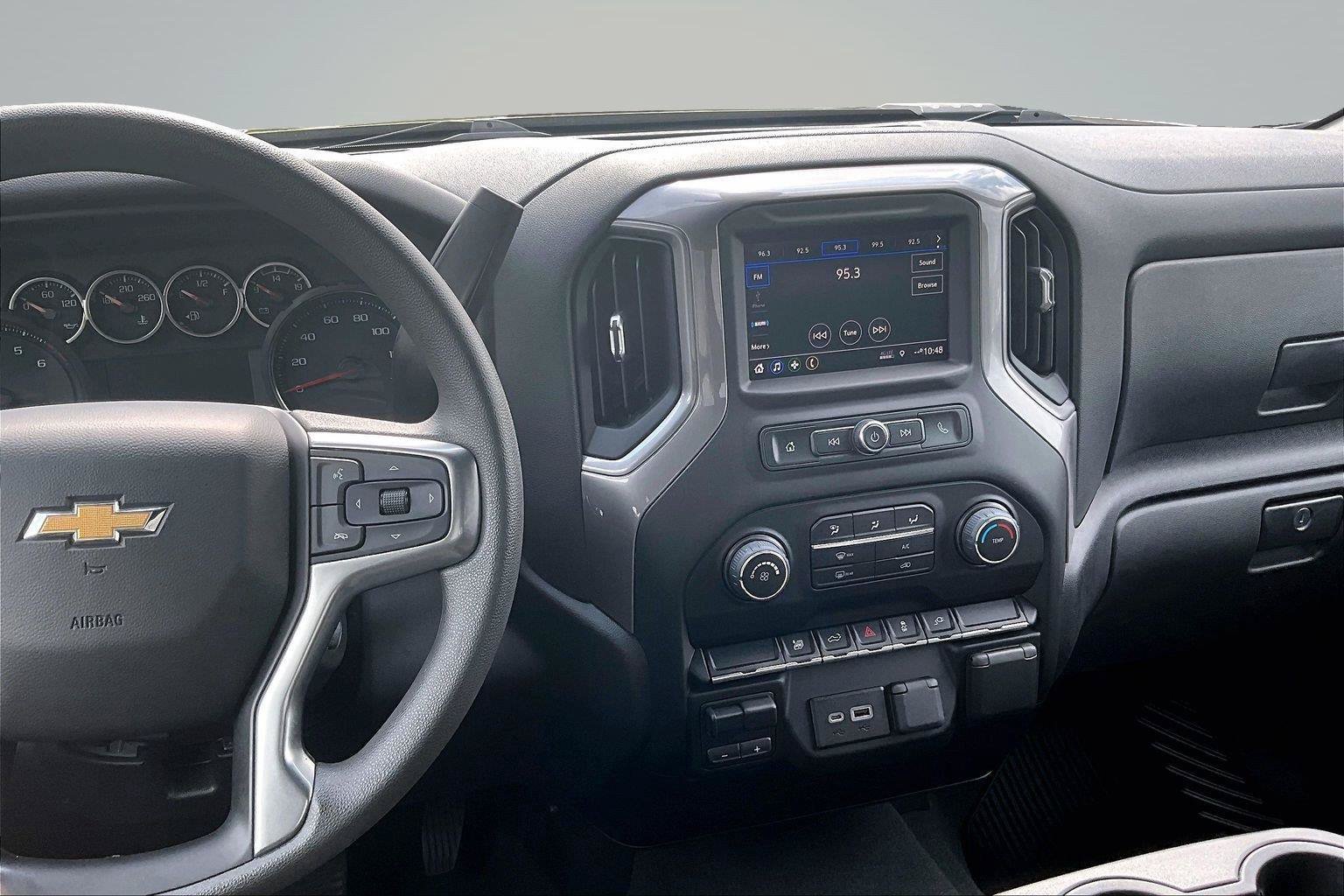 Used 2022 Chevrolet Silverado 2500 Custom w/ Custom Value Package AWD/4WD image 8