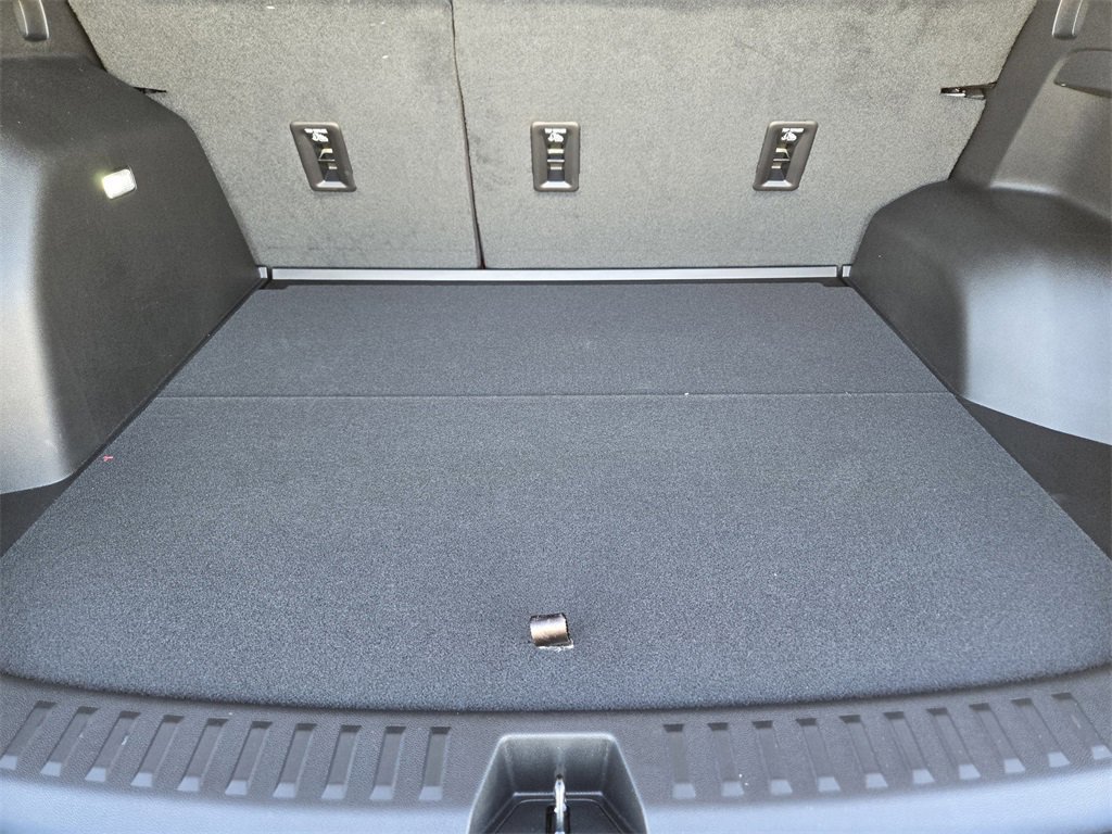 New 2026 Chevrolet Equinox ACTIV w/ Convenience Package III image 18