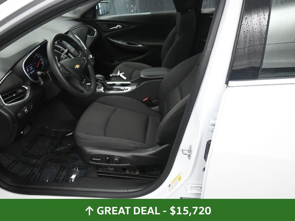 Used 2023 Chevrolet Malibu LT image 30