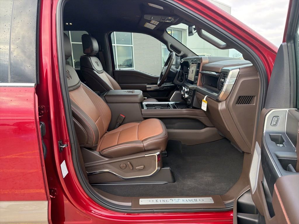 New 2026 Ford F350 King Ranch w/ FX4 Off-Road Package image 30