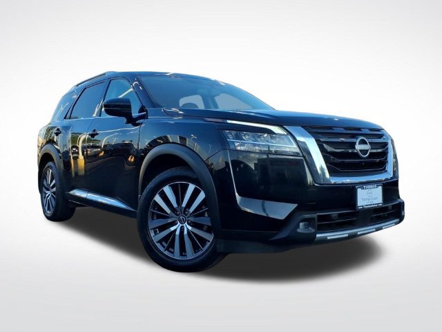 Used 2022 Nissan Pathfinder Platinum w/ Cargo Package