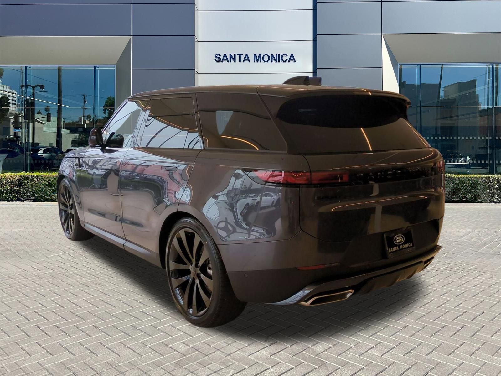 New 2026 Land Rover Range Rover Sport SE AWD/4WD image 3
