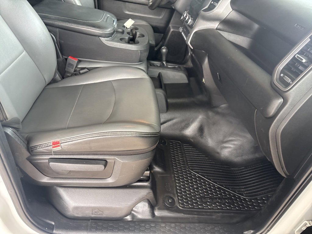 Used 2022 RAM 2500 Tradesman w/ Chrome Appearance Group image 30