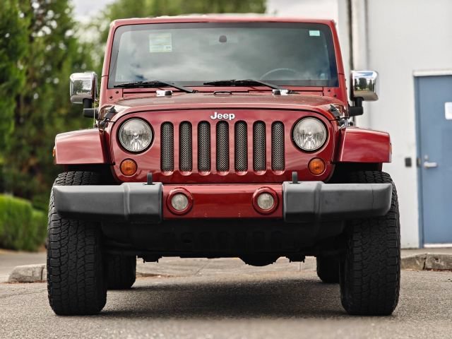 Used 2009 Jeep Wrangler Unlimited Sahara w/ Trailer Tow Group AWD/4WD image 2