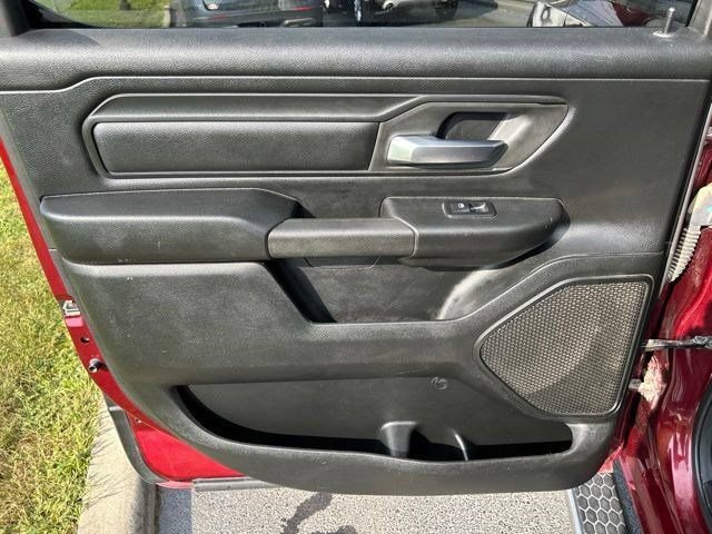 Used 2019 RAM 1500 Tradesman w/ SXT Appearance Group AWD/4WD image 36