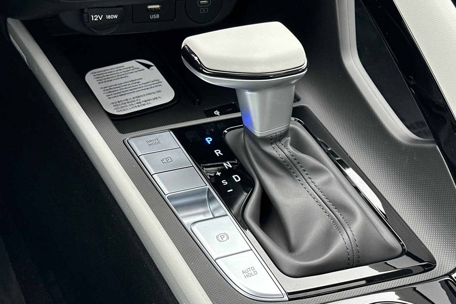 New 2026 Hyundai Elantra Limited FWD image 20