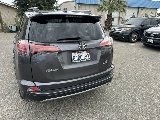 Used 2017 Toyota RAV4 XLE w/ Plus Extra Value Package AWD/4WD image 8