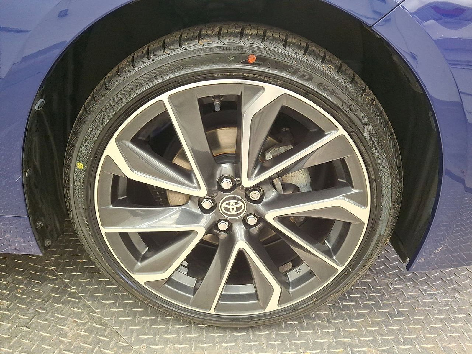 Certified 2021 Toyota Corolla SE w/ SE Premium Package FWD image 27