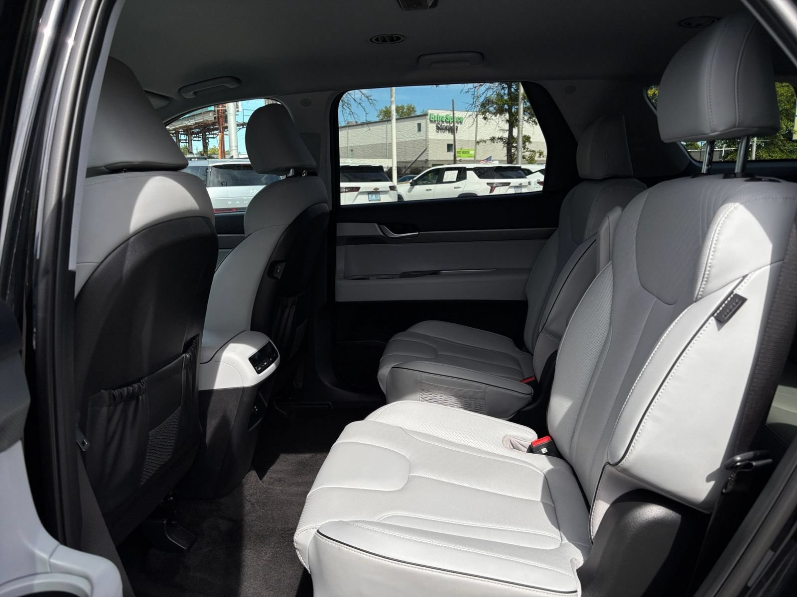 Used 2025 Hyundai Palisade SEL FWD image 26