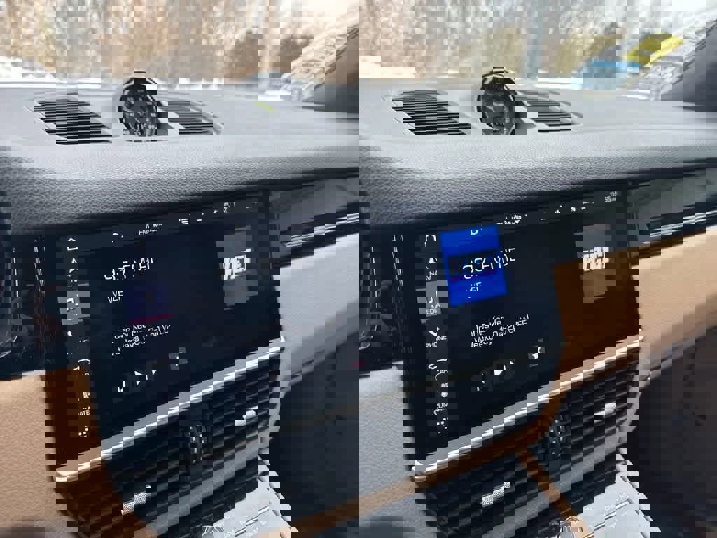 Used 2020 Porsche Cayenne E-Hybrid image 13