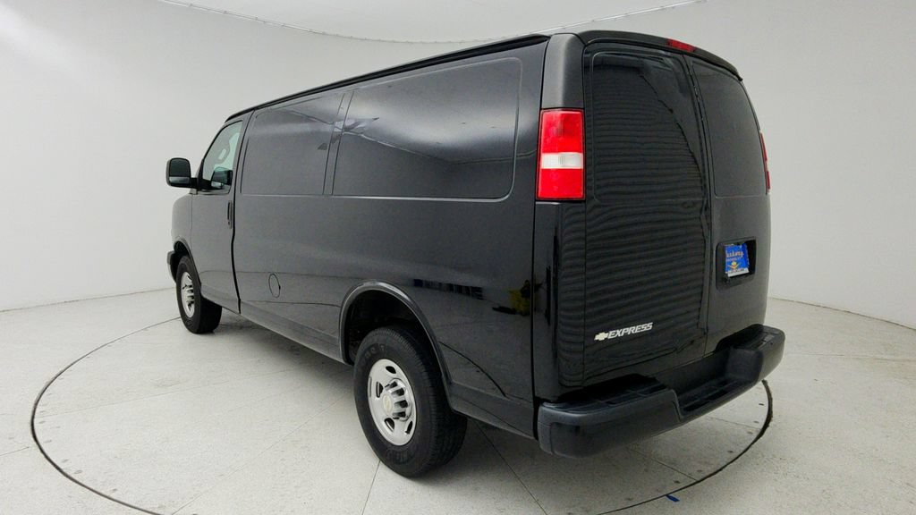 Used 2021 Chevrolet Express 2500 w/ Driver Convenience Package RWD image 6