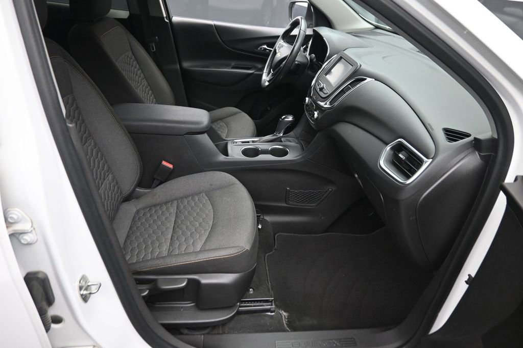 Used 2018 Chevrolet Equinox LT FWD image 9